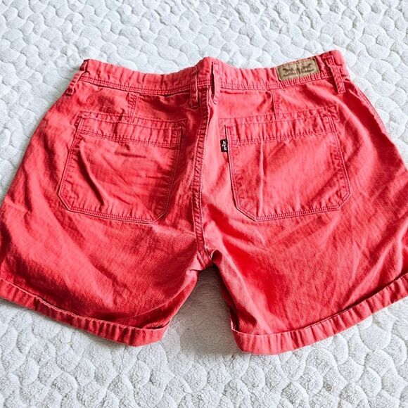 Levis watermelon red shorts 30 - Picture 9 of 9